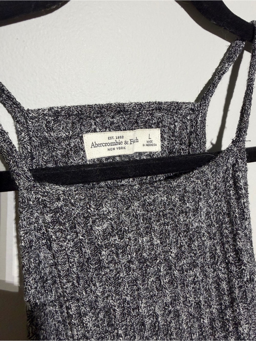 Abercrombie & Fitch Gray Ribbed Knit High Neck Tank Top Size Large - Picture 3 of 4